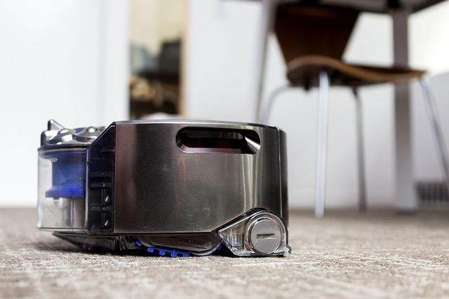 戴森360 Eye扫地机器人试用 1000美元物有所值