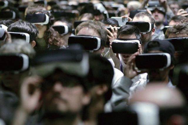 VR这一年：游戏成为虚拟现实的代名词