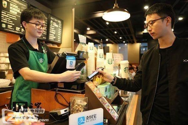 1506404746150393.jpeg 喜大普奔 中国大陆2800多家星巴克门店都能用支付宝了!