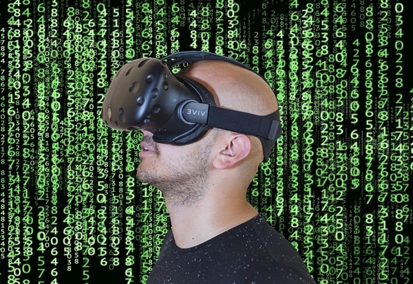 站在风口上却没飞起来：Steam VR头显份额仅0.8％