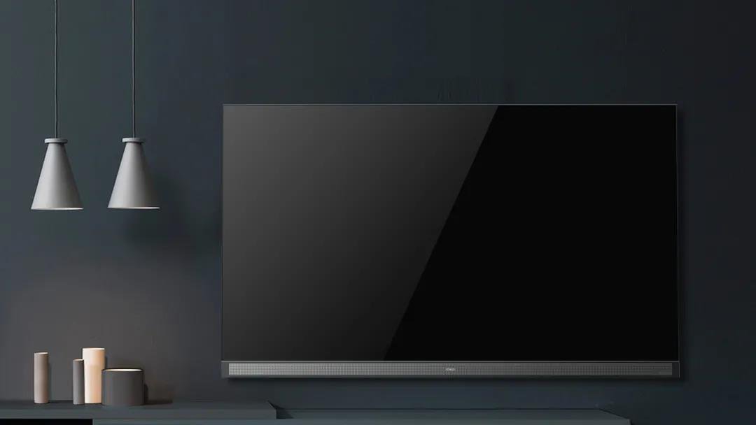 长虹新品发布会推出两款8K电视，进一步拓展产品矩阵
