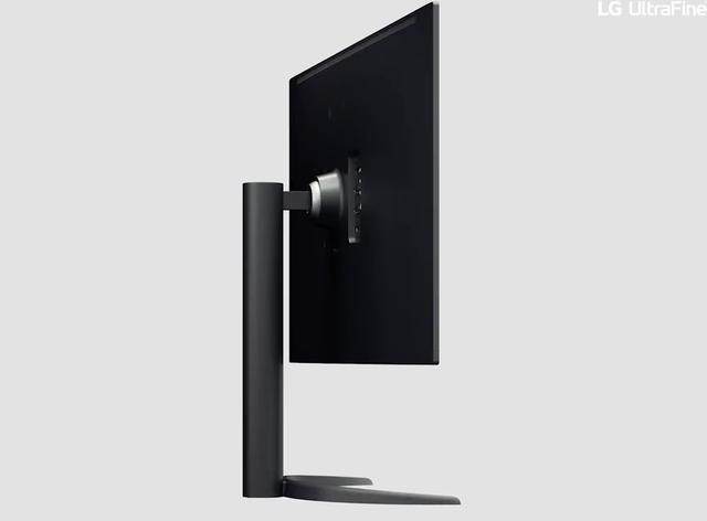 LG推出31.5英寸OLED显示器，定价约人民币30000元