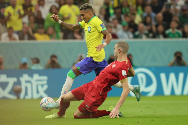 内马尔领衔巴西队世界杯首秀落幕，TCL、当贝拳脚刚施展
