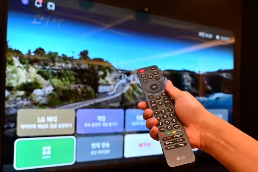 LG推出老年人友好电视LG Easy TV：简化操作，重新设计遥控器
