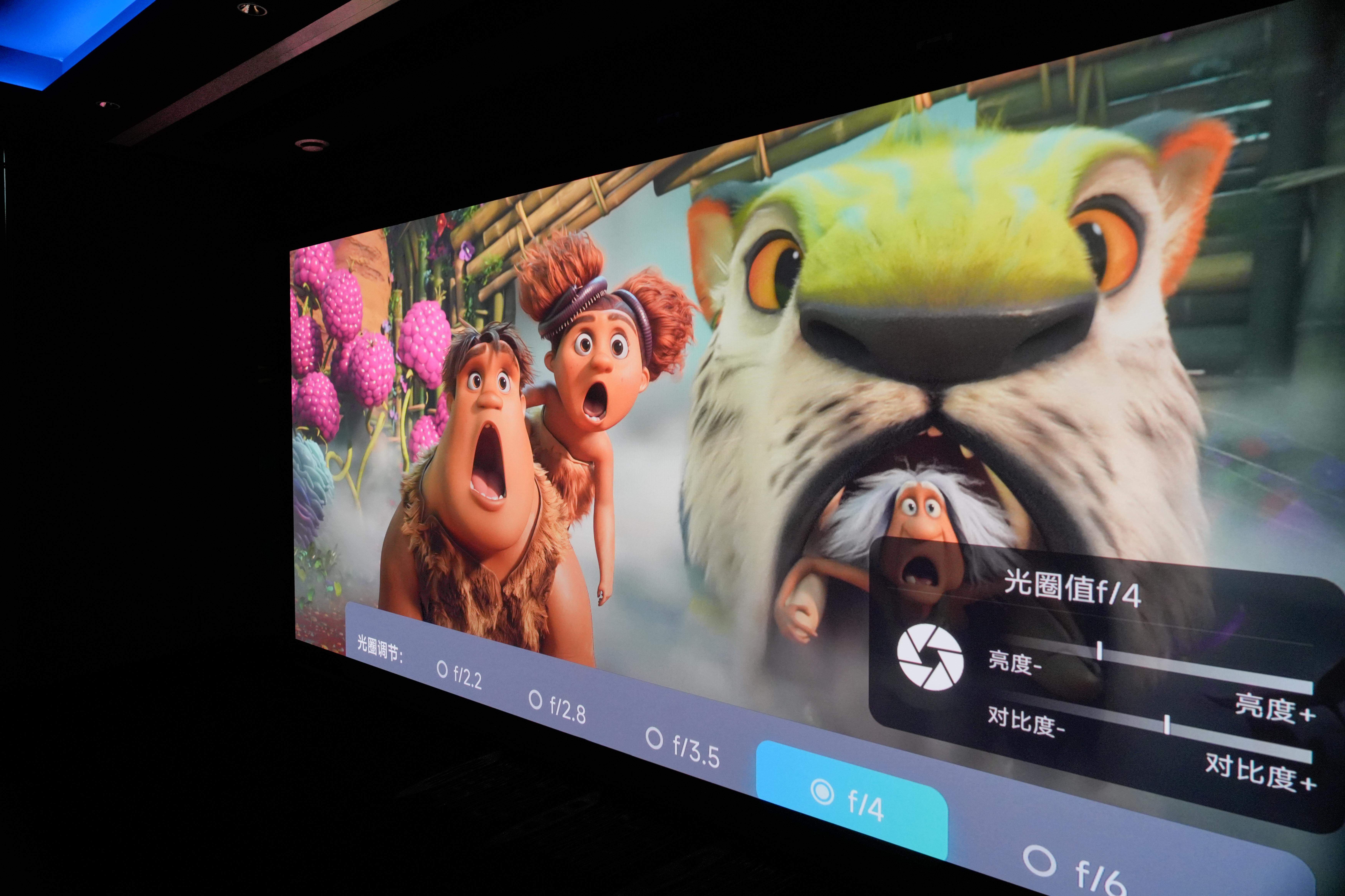 原生帧内对比度：投影仪画质的 “真实判官”，哪种对比度最值得信赖?