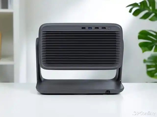 当贝X7 Ultra投影仪实测：家庭影院党+游戏发烧友的双满足旗舰