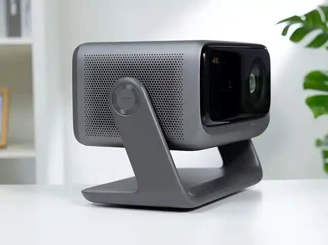 当贝X7 Ultra投影仪实测：家庭影院党+游戏发烧友的双满足旗舰