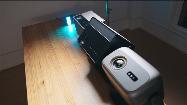 三款万元旗舰投影横评！当贝S7 Ultra Max打造高品质家庭影院首选