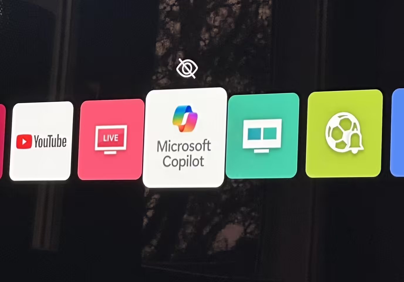 微软 Copilot AI 应用登陆 LG 电视，且无法卸载