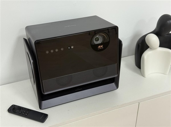 家庭买电视还是投影仪？当贝S7 Ultra Max与电视实测对比报告