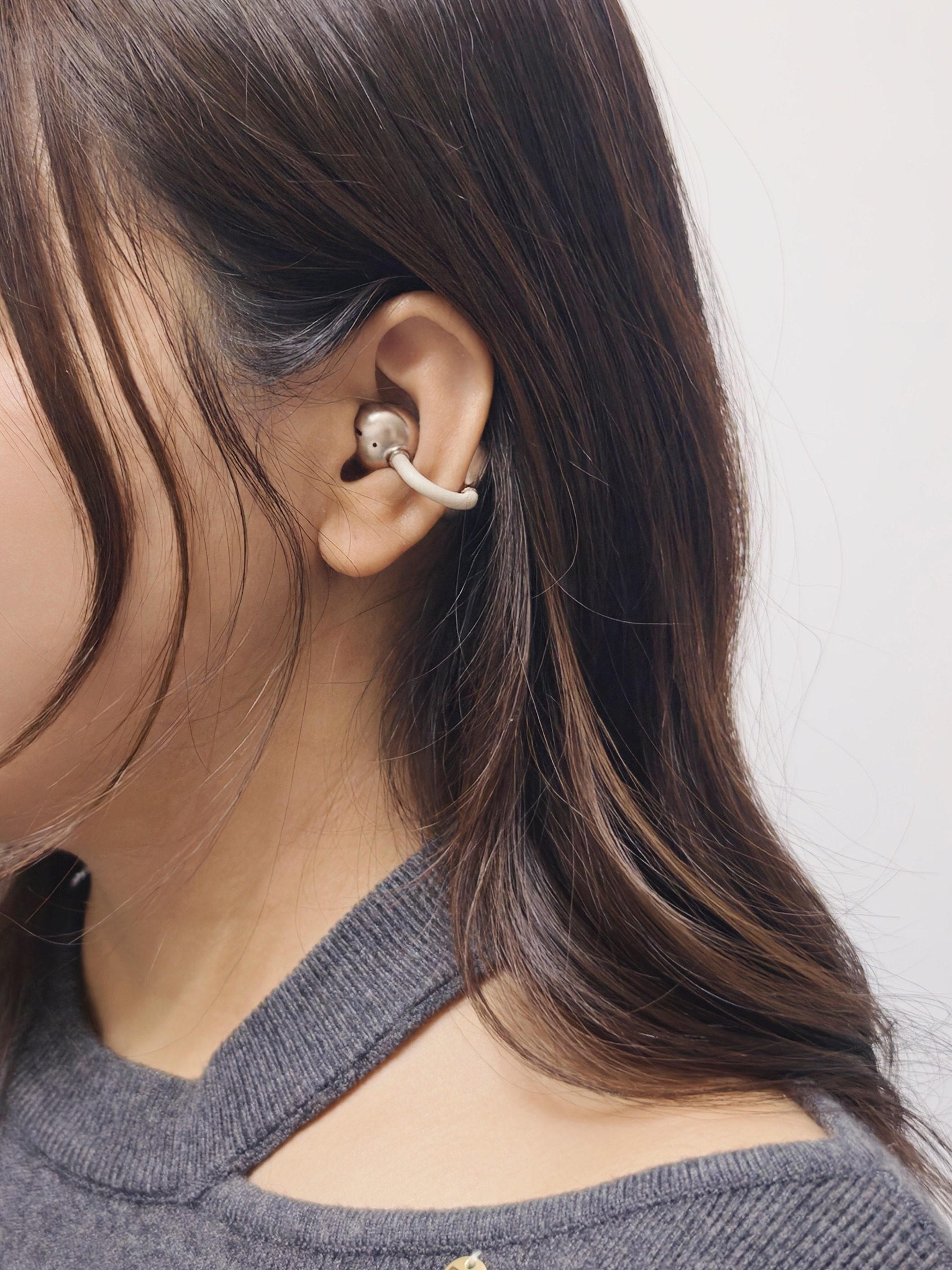 耳夹耳机容易掉吗?耳夹式耳机佩戴稳定性深度实测