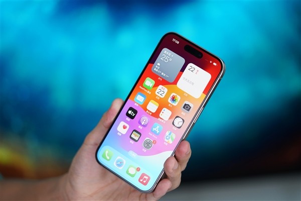 国行或9999元起！库克确认苹果产品将涨价 iPhone 18 Pro涨幅欲超270美元