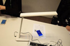 小米与飞利浦联合发布新款智能台灯 可自动调节照明