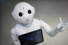 软银机器人Pepper将结合IBM人工智能获取“认知计算能力”