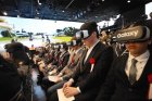 日本学生佩戴Gear VR出席虚拟开学典礼