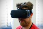 <b>三星发布新一代Gear VR设备：全新升级，新增Home键</b>