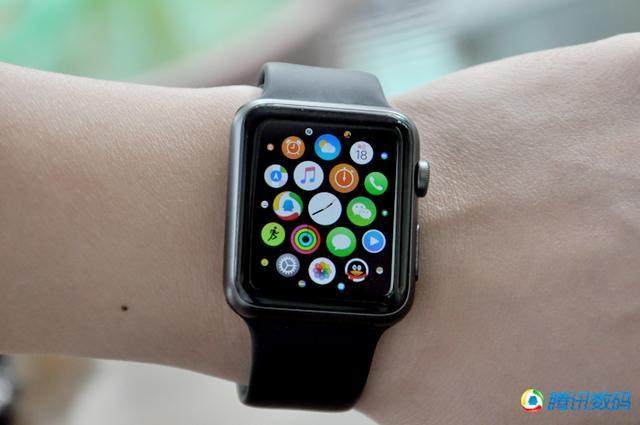 Apple Watch对决新Moto 360：定位有差异
