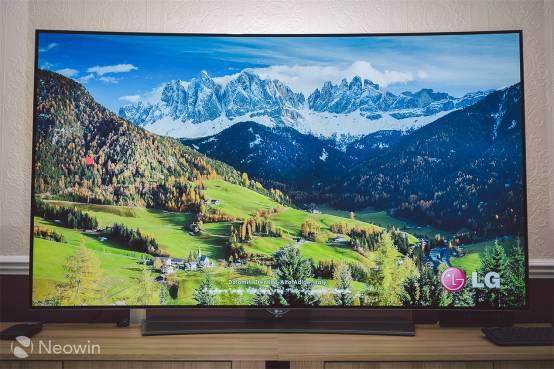 65寸LG OLED电视体验：画质出色 应用匮乏