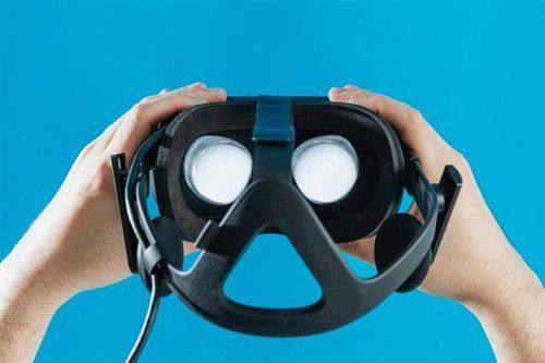 外媒评测Oculus Rift：根本不值得买