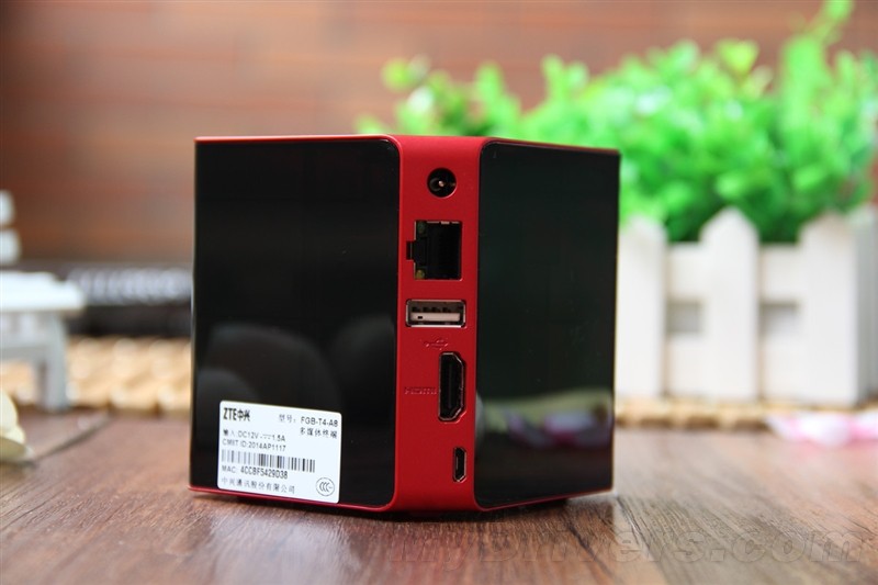 最强电视盒子!中兴九城游戏机FunBox评测