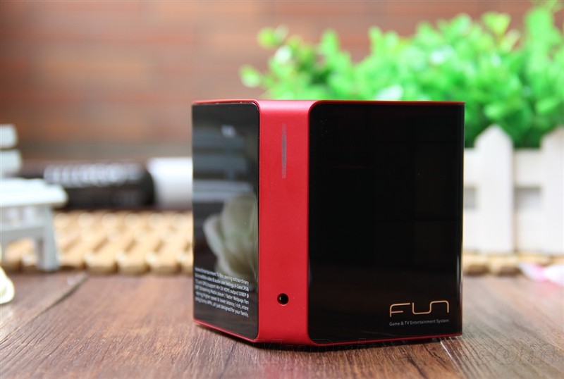 最强电视盒子!中兴九城游戏机FunBox评测