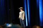 扎克伯格展示下一代 VR 设备 彻底摆脱 PC 束缚